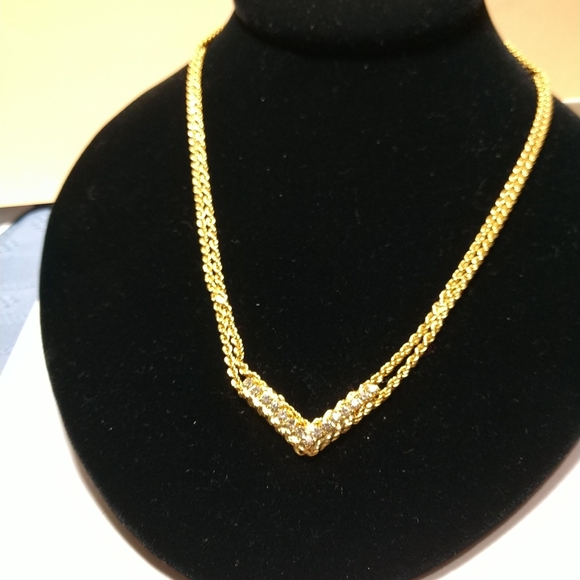 24K Gold-tone Choker Necklace Double Chain with 15  Rhinestones V Shape 16" - Picture 5 of 9